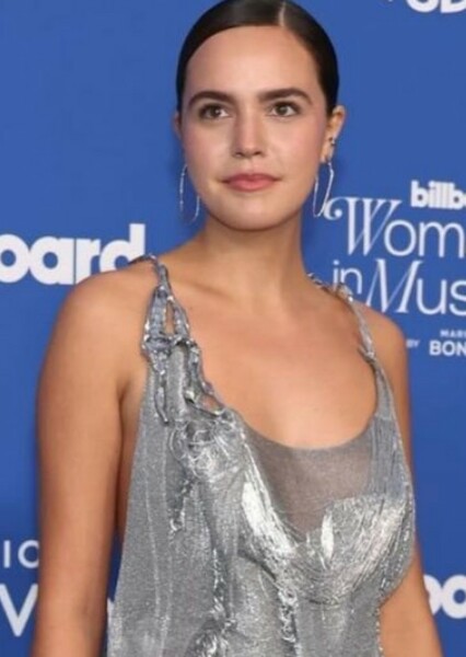 Bailee Madison photo