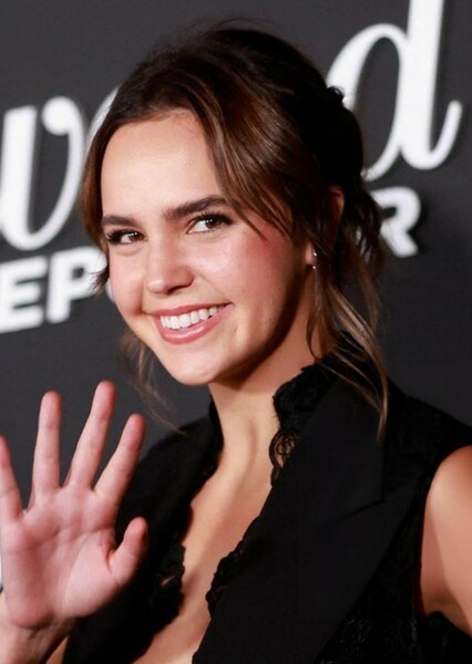 Bailee Madison photo