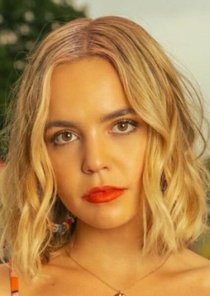 Bailee Madison photo