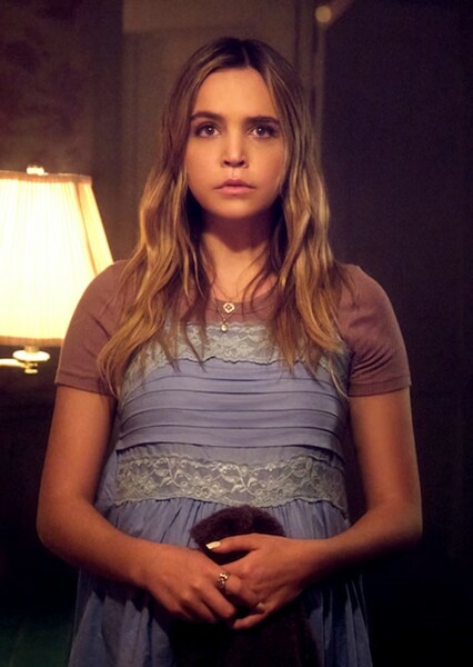 Bailee Madison photo