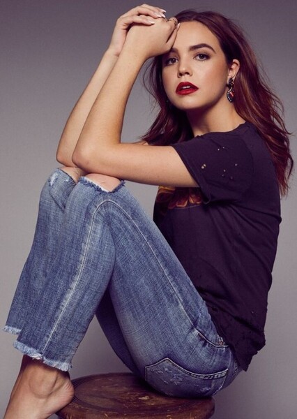 Bailee Madison photo