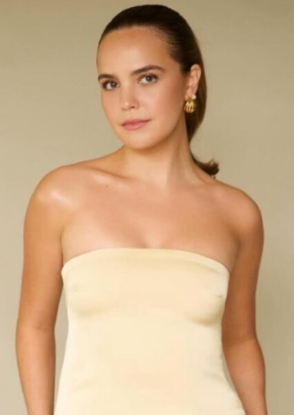 Bailee Madison photo