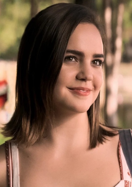 Bailee Madison photo