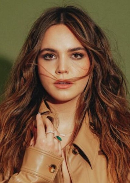 Bailee Madison photo