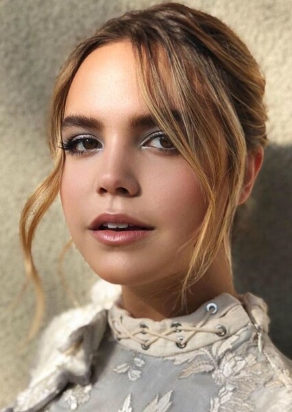 Bailee Madison photo