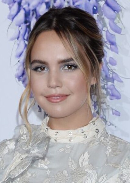 Bailee Madison photo