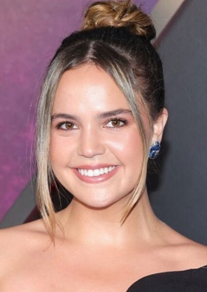 Bailee Madison photo