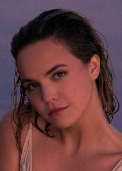 Bailee Madison photo