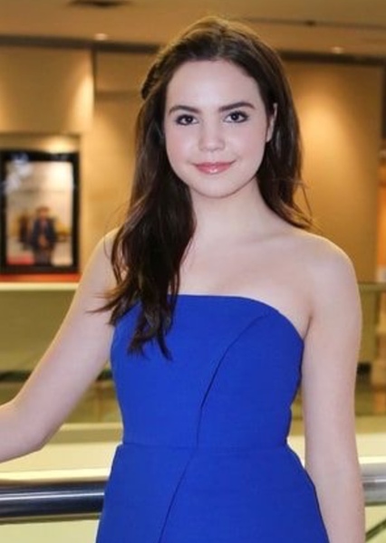 Bailee Madison photo