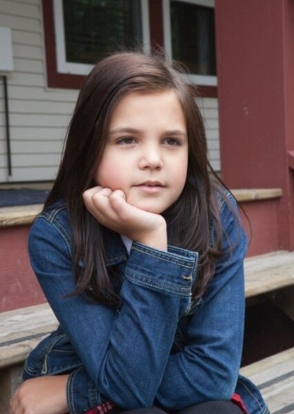 Bailee Madison photo