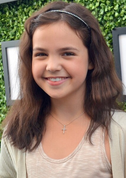 Bailee Madison photo