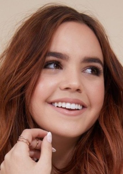 Bailee Madison photo