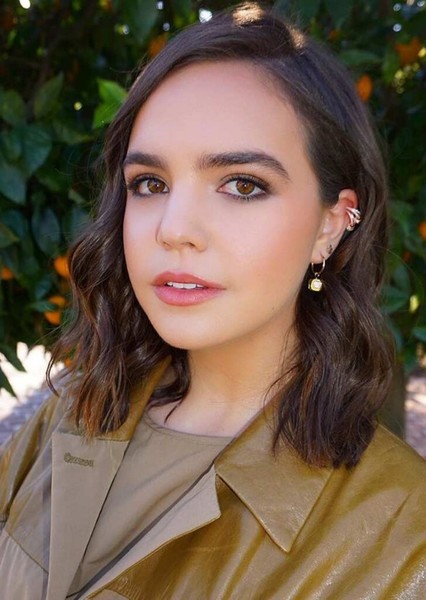 Bailee Madison photo