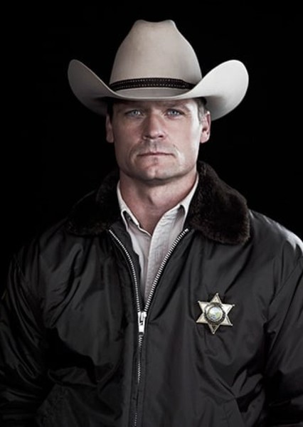 Bailey Chase photo