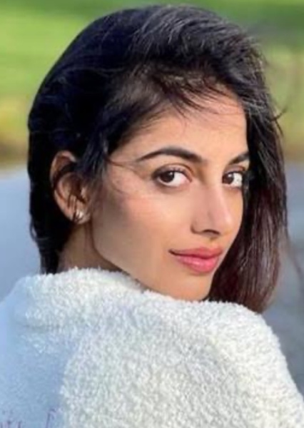 Banita Sandhu photo