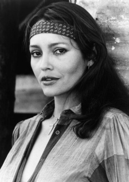 Barbara Carrera photo