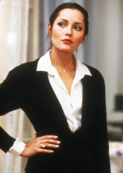 Barbara Carrera photo