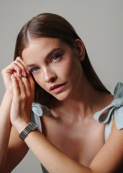 Barbara Palvin photo