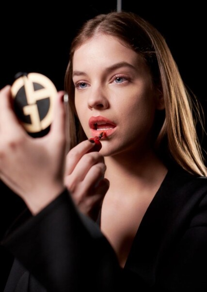 Barbara Palvin photo