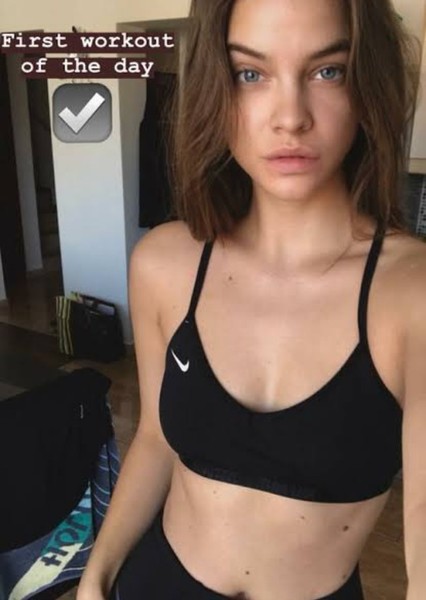 Barbara Palvin photo