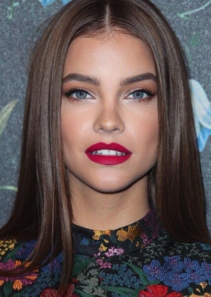 Barbara Palvin photo