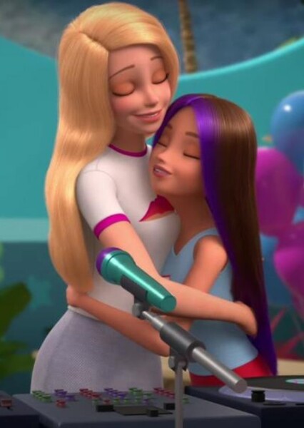 Barbie and Skipper