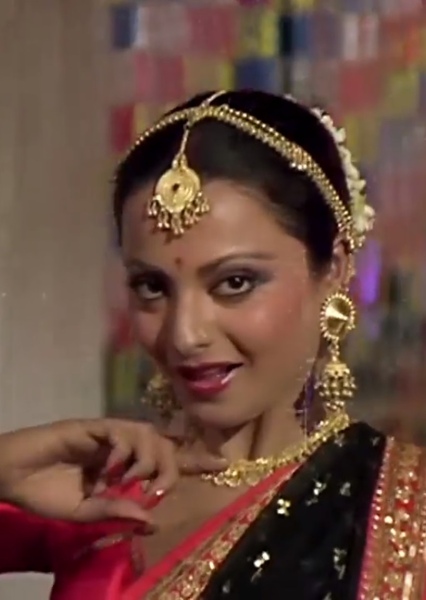 Basanti (Suhaag) photo
