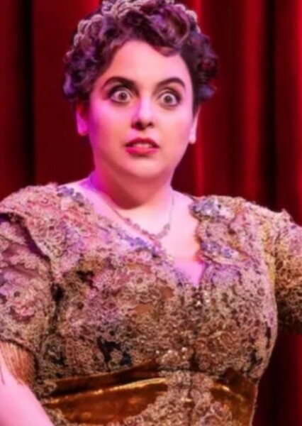 Beanie Feldstein photo