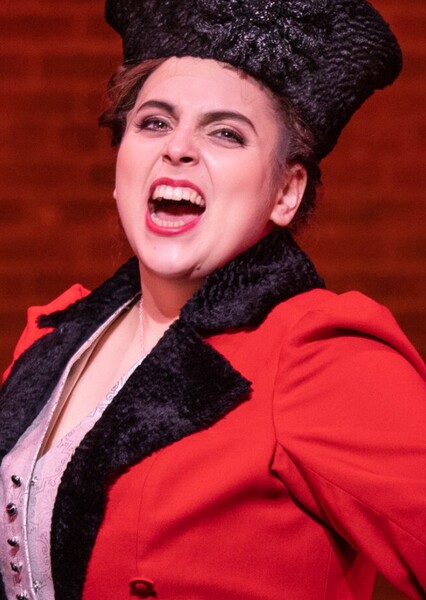 Beanie Feldstein photo