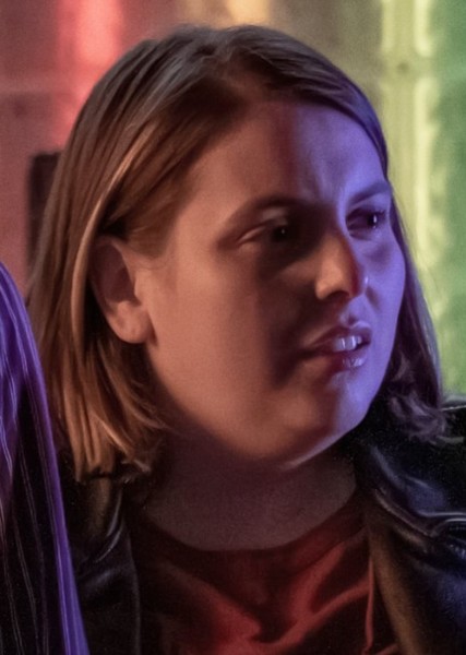 Beanie Feldstein