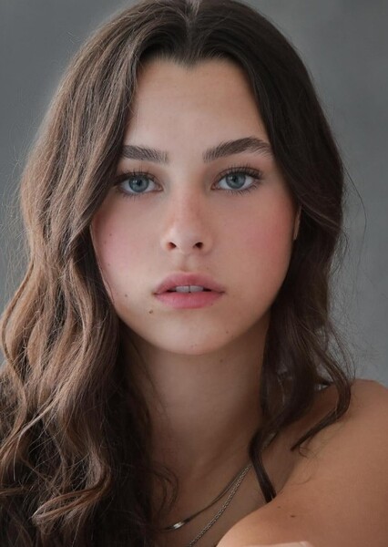 Beau Gadsdon photo