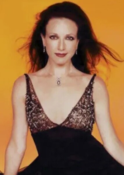 Bebe Neuwirth photo