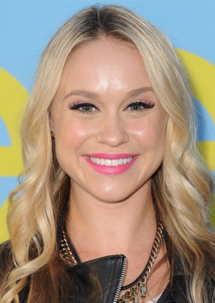Becca Tobin photo