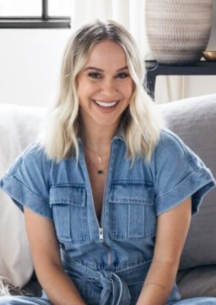 Becca Tobin photo