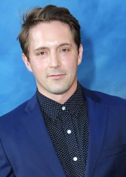 Beck Bennett photo
