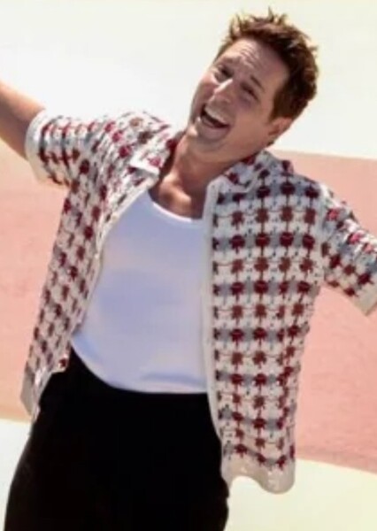 Beck Bennett photo