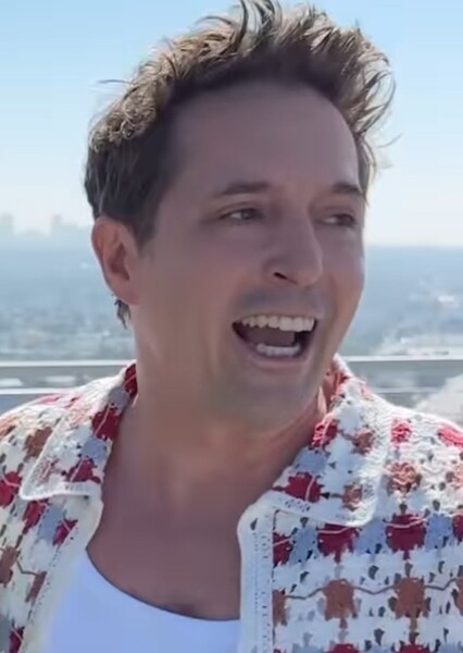 Beck Bennett photo