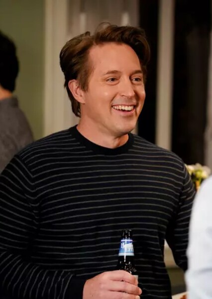 Beck Bennett photo