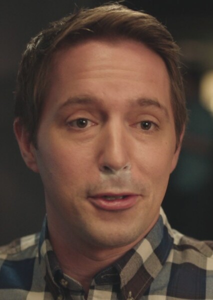 Beck Bennett photo