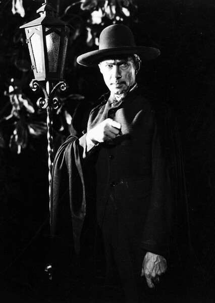 Bela Lugosi photo