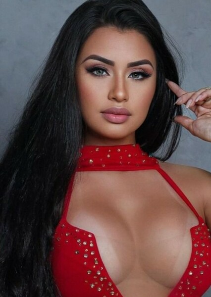 Bella Araújo photo