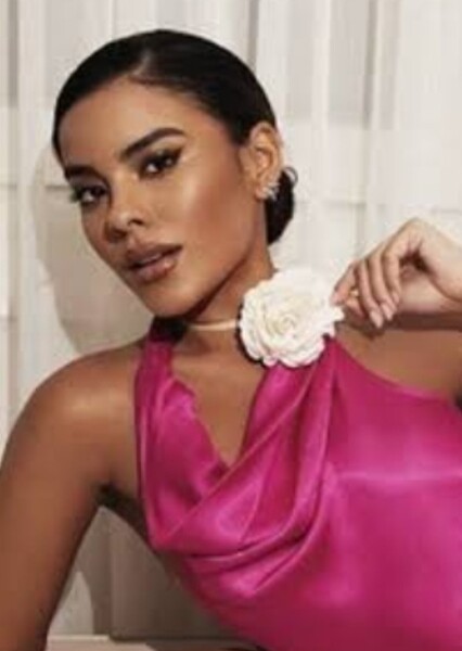 Bella Campos photo