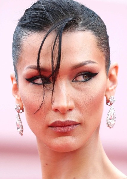 Bella Hadid photo