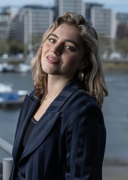 Bella Maclean photo