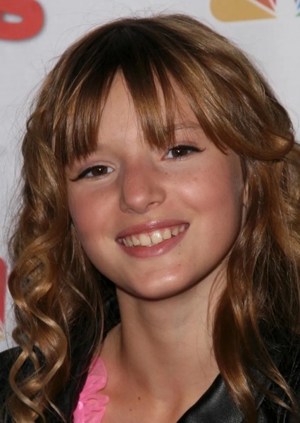 Bella Thorne photo