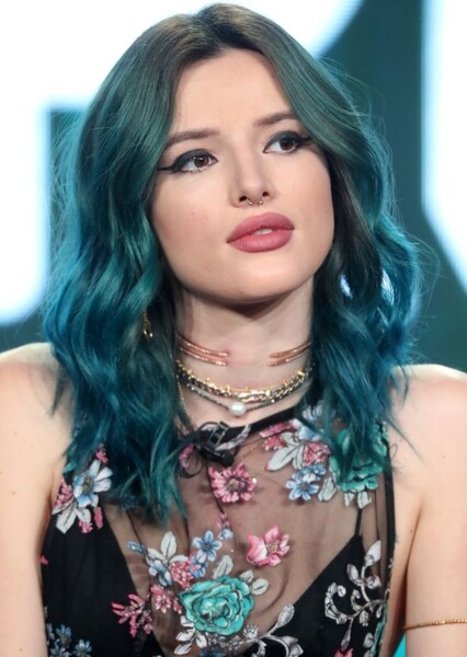 Bella Thorne photo