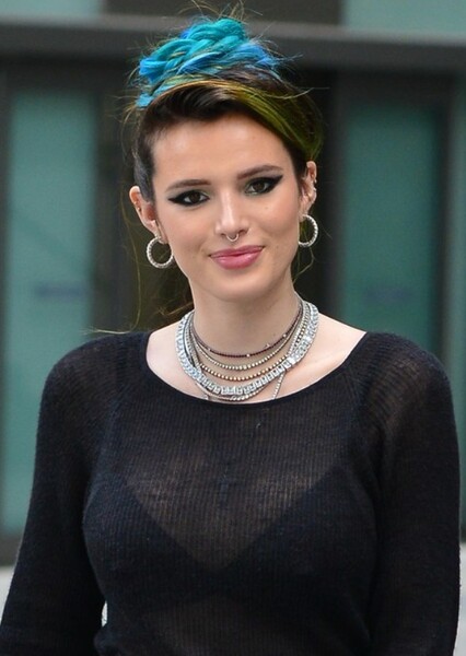 Bella Thorne photo