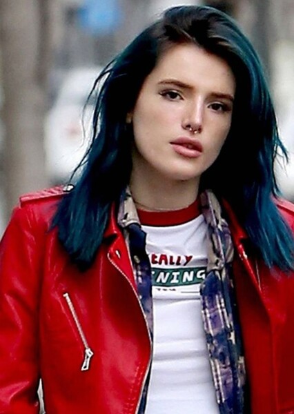 Bella Thorne photo