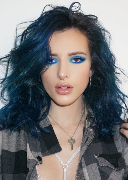 Bella Thorne photo