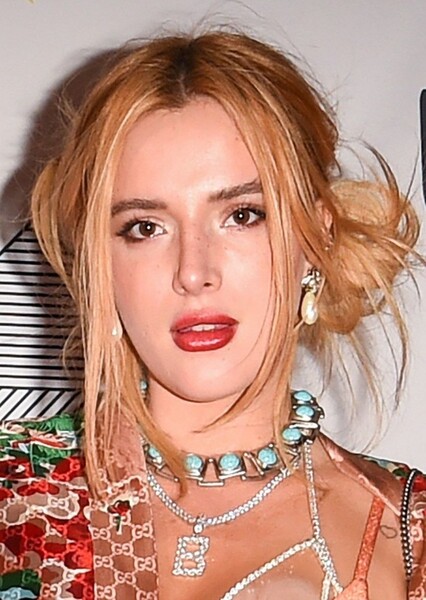 Bella Thorne photo